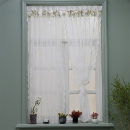 Weiße Schiere Fenster...