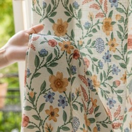 Leinenvorhänge Im Amerikanischen Stil Mit Kleinem Blumendruck