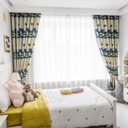 Baumwollvorhänge Im Kinderstil Mit Weißem Pferdedruck