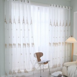 Bestickte Transparente...